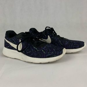 Nike Tanjun Running Shoe Rare color Size 10